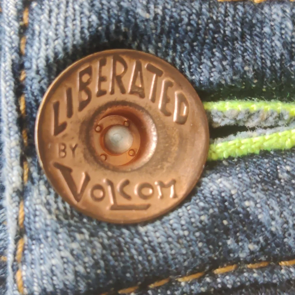Volcom Jeans - Picture 9 of 14
